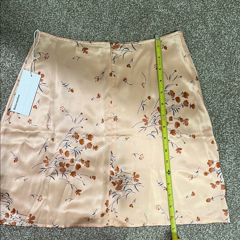 100% Silk Reformation Peach Floral A-Line Skirt - Picture 5 of 8